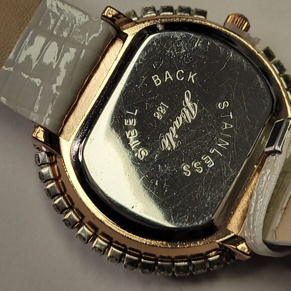 Womens Crystal Fashion Watch with Brown Band - NEW WITH TAGS - Picture 13 of 16